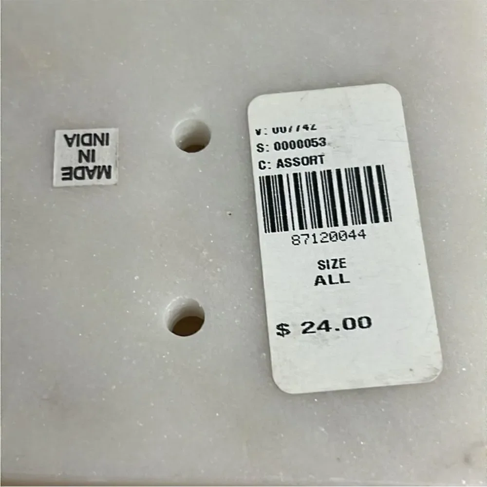 Anthropologie Concave Marble Soapdish